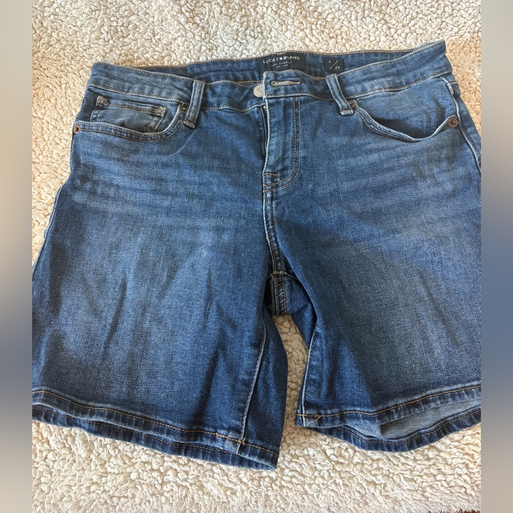 Lucky Brand Classic Blue Denim Jeans